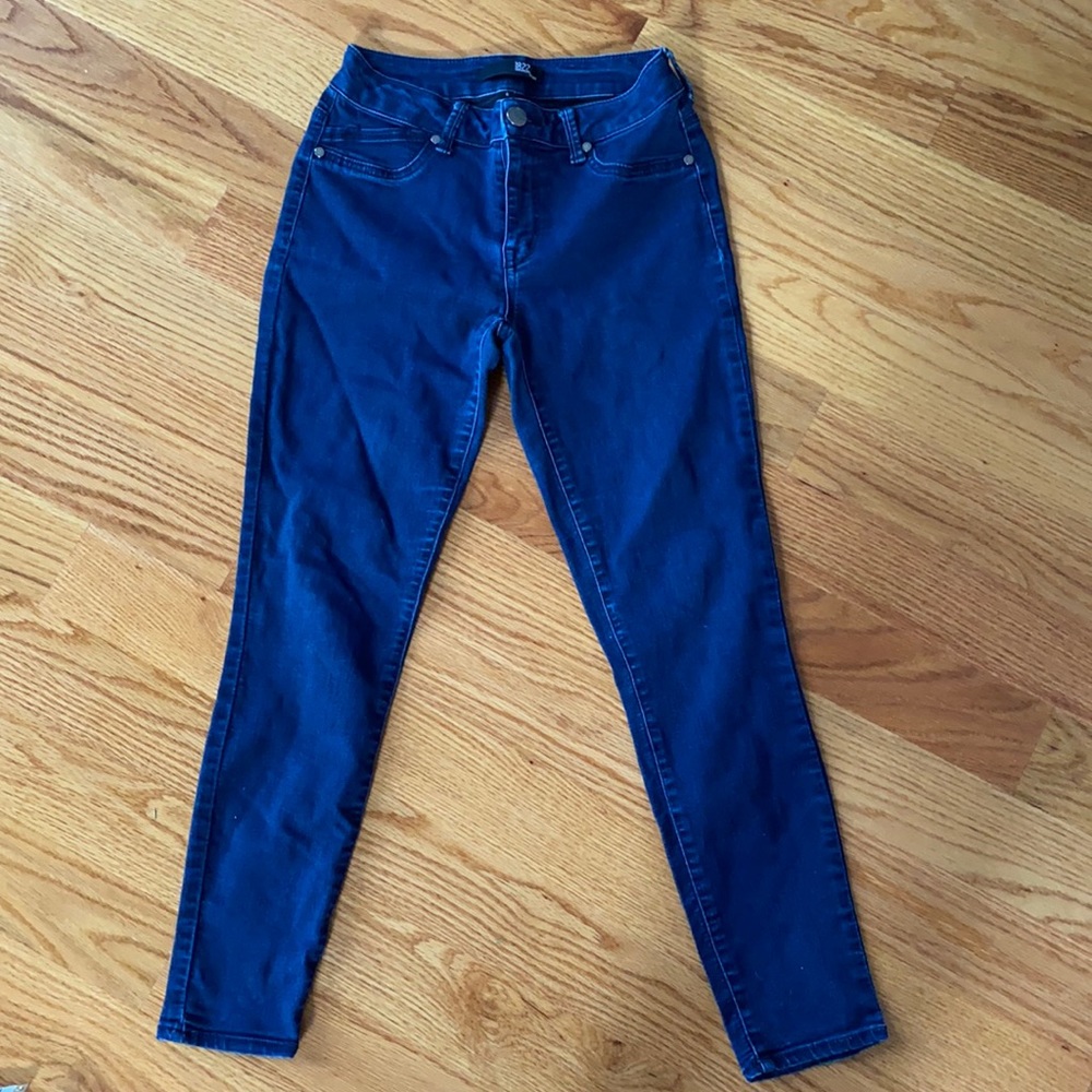 1822 • Dark Wash Jeans